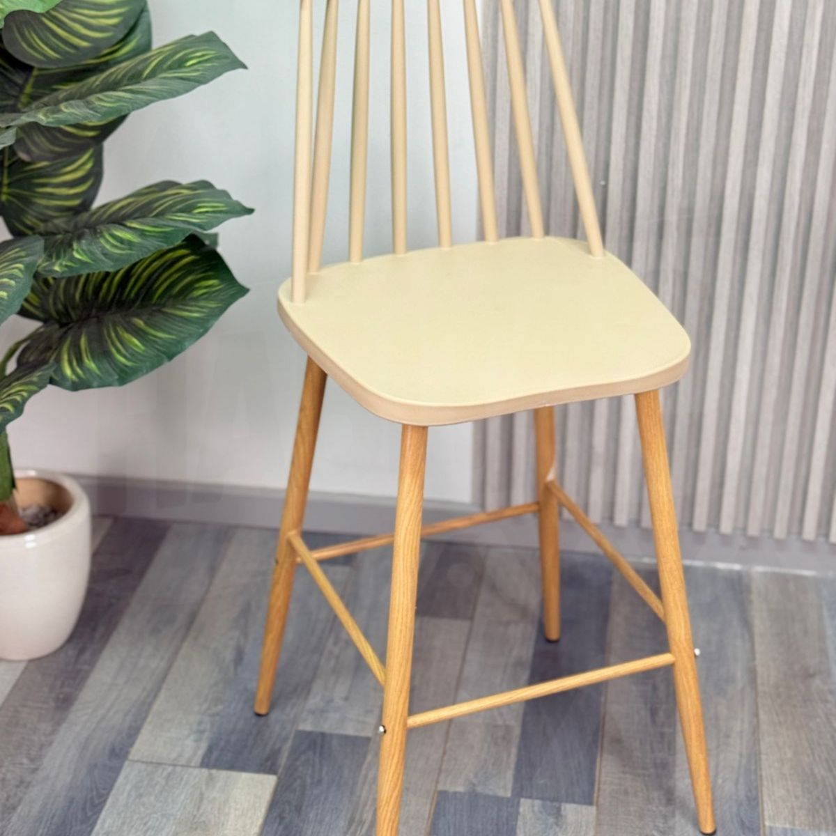 HABITA2 CHILE - Pack 4 Taburetes de Bar 65 cm Royal Estilo Nórdico