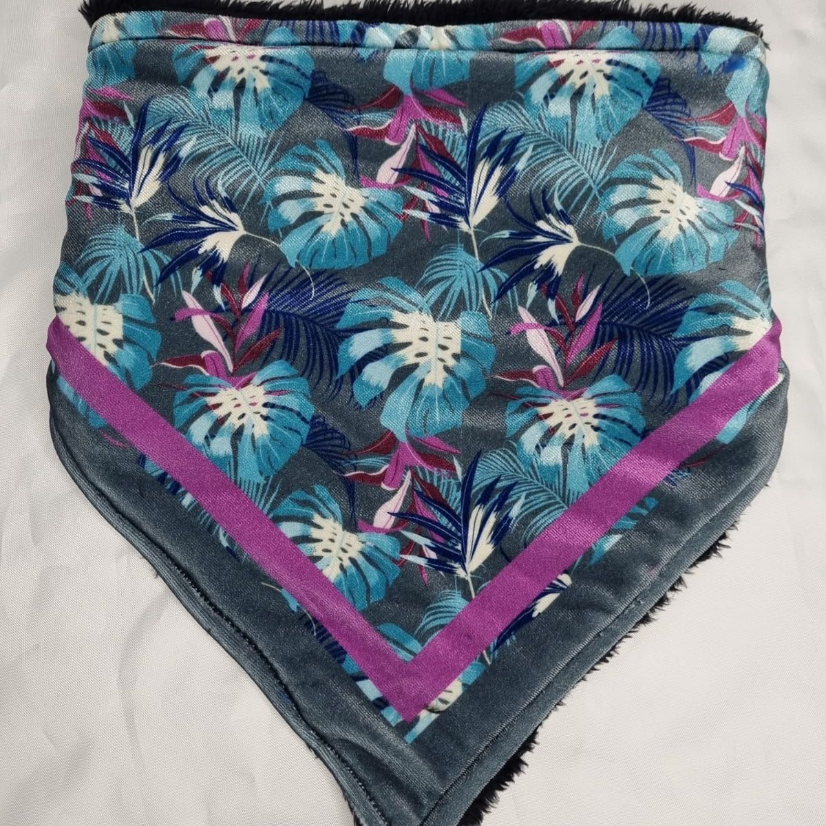 EL ESPACIO DE TOMMY - Bandana invierno mujer hojas celeste