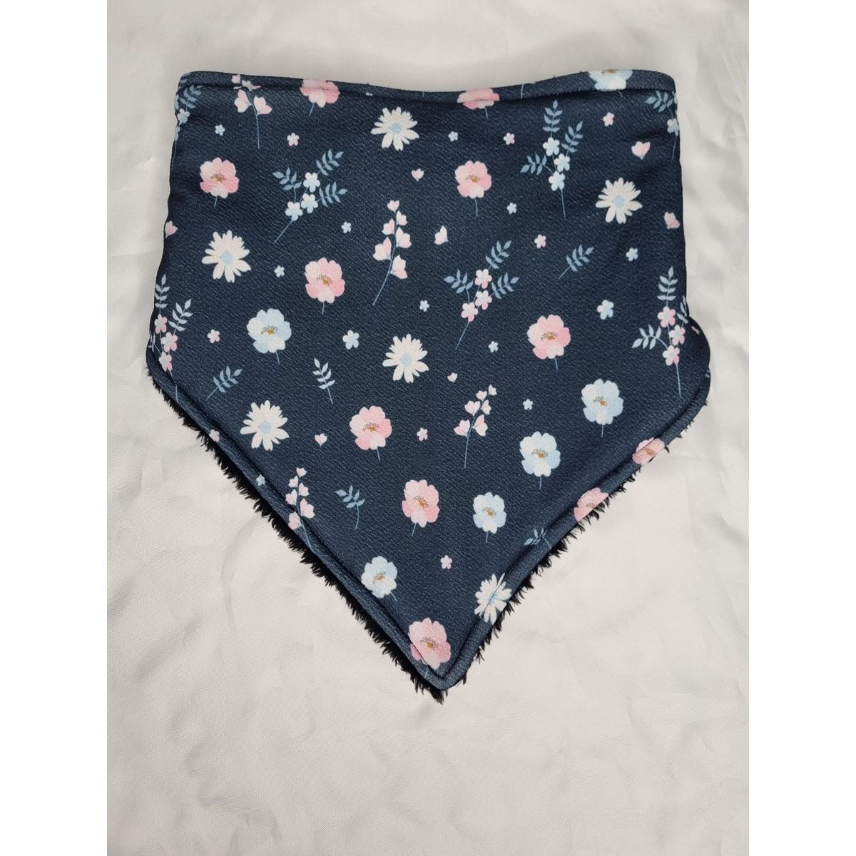 EL ESPACIO DE TOMMY - Bandana invierno mujer flores rosadas y blancas