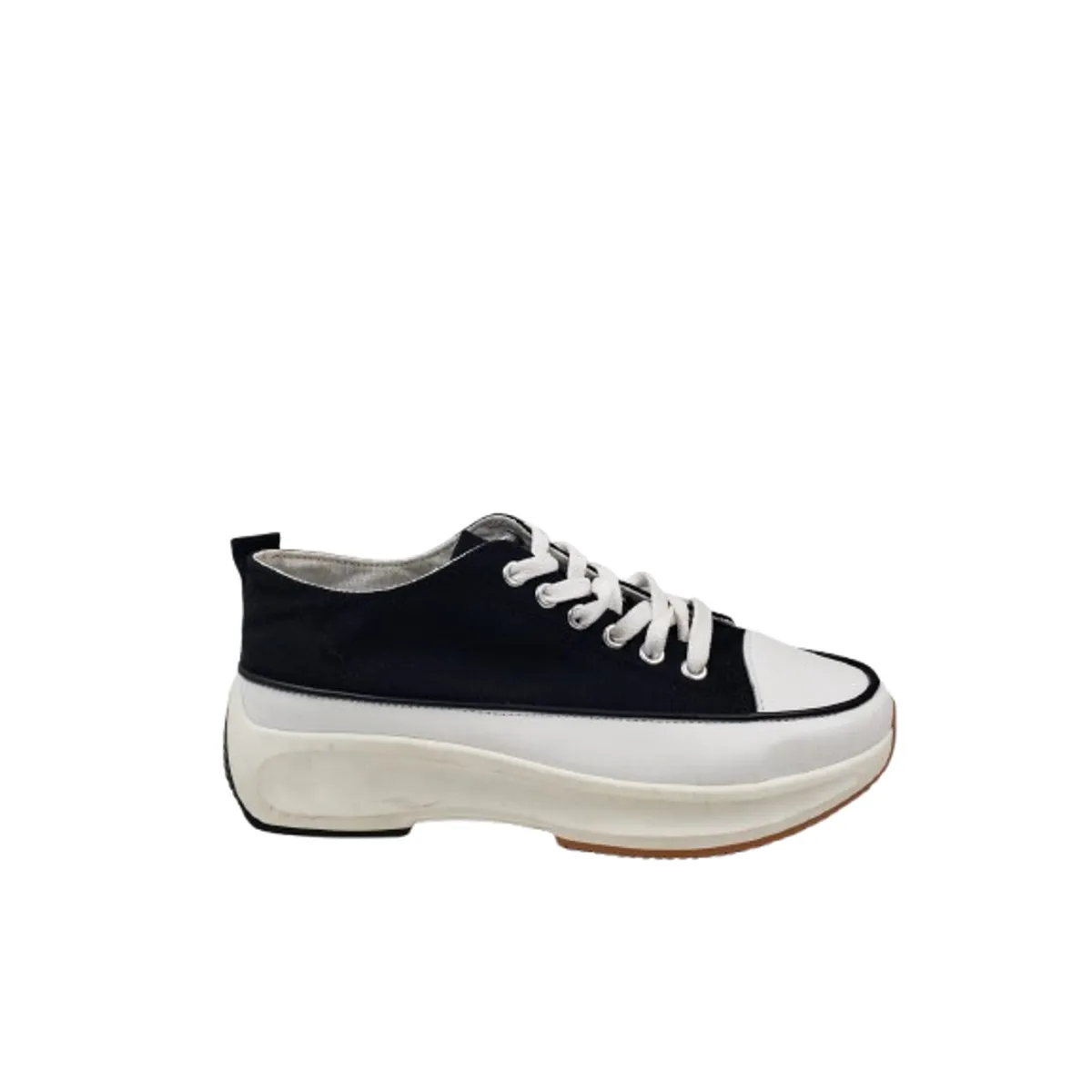 HERIEL - Zapatilla Negra Urbana