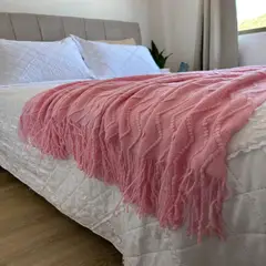 TODOHOGAR SANTIAGO DE CHILE - Manta Tejida con flecos rosa 120x180cm