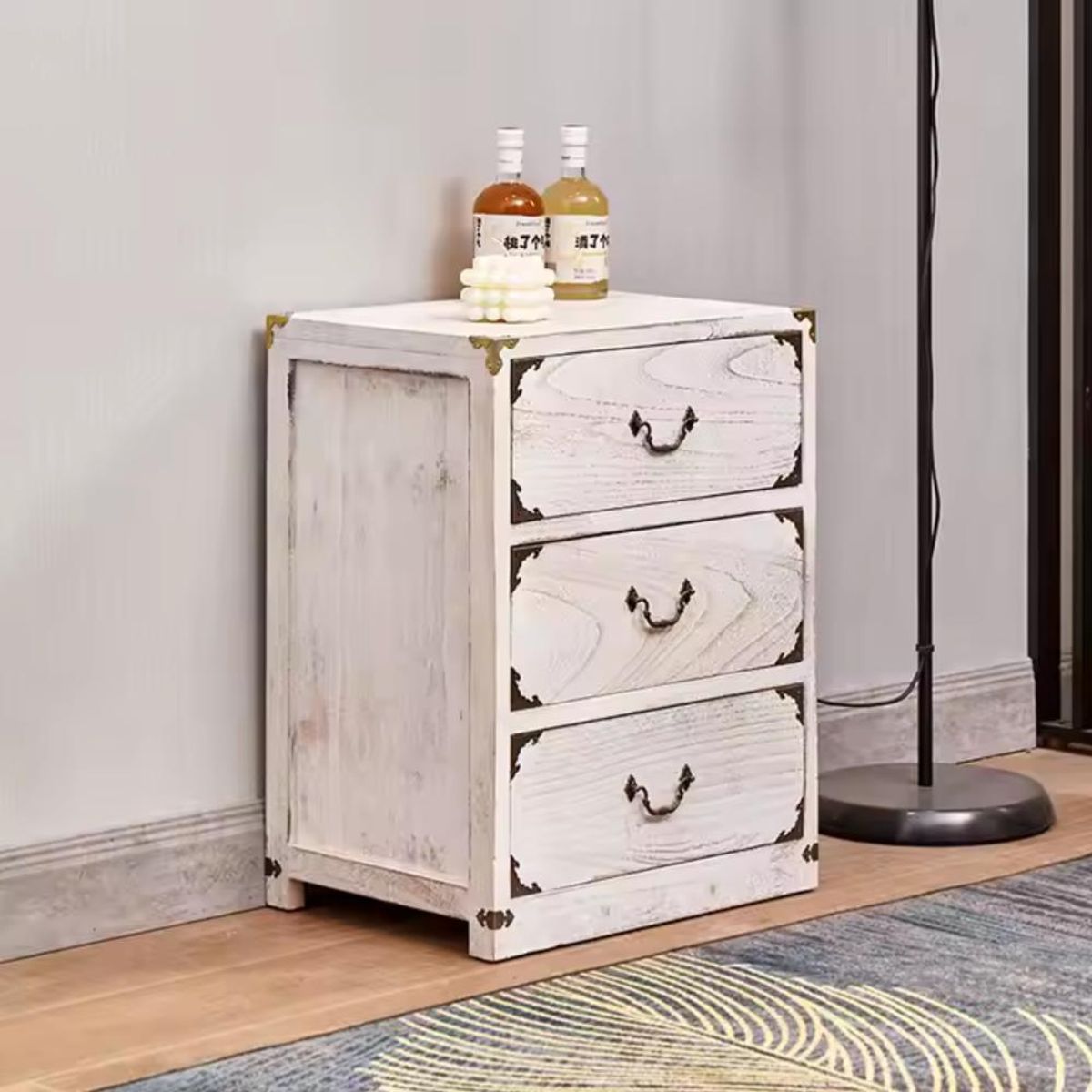 CASTELLARO - VELADOR DORMITORIO LUPE 3 CAJONES BLANCO RUSTICO