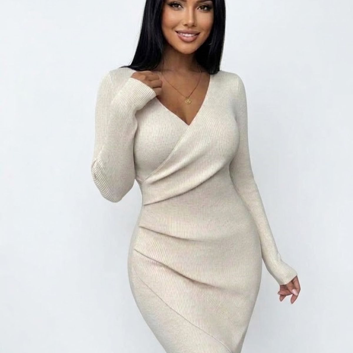 HAMI BOUTIQUE - Vestido Midi Ribbed Beige Crema Ajustado - Diseño Cruzado y Escote en V