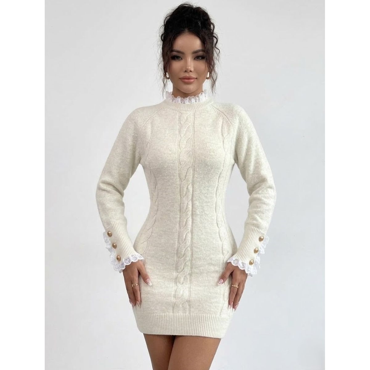 HAMI BOUTIQUE - Vestido Midi de Punto Crema Invierno - Detalles de Encaje y Trenzado Frontal