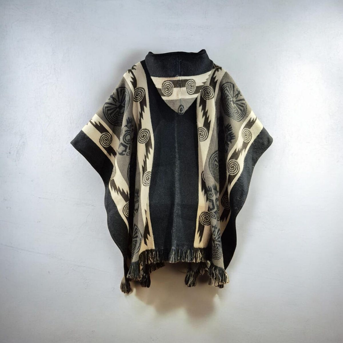 MORLAN - Poncho de Alpaca Lana Ecuatoriana Capucha Cálido Liviano