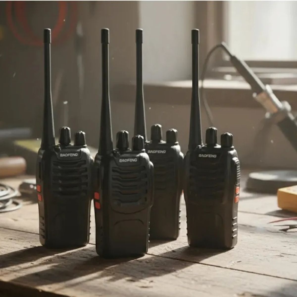 BAOFENG - Set 4 Radios Walkie Talkie Bf-888s Recargables Usb Linterna Led Radio Comunicacion Inalambrica