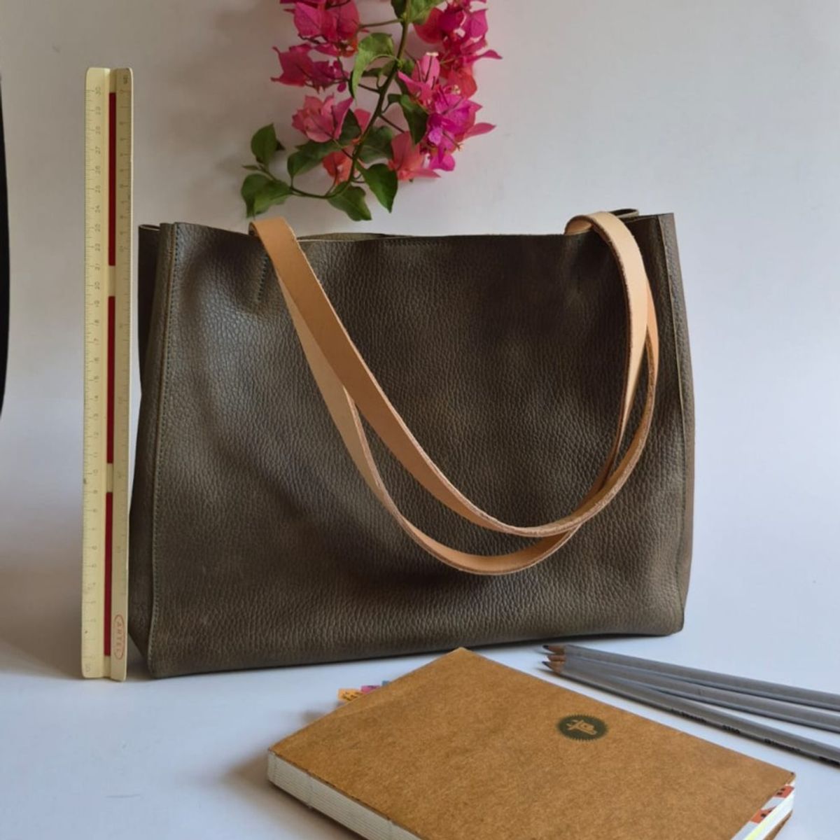 PEPA GONZALEZ - Cartera PETIT cuero verde olivo TOTE MINI