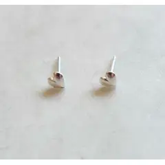 JOYAS VALDES GARCIA - Aros corazón mini baño plata