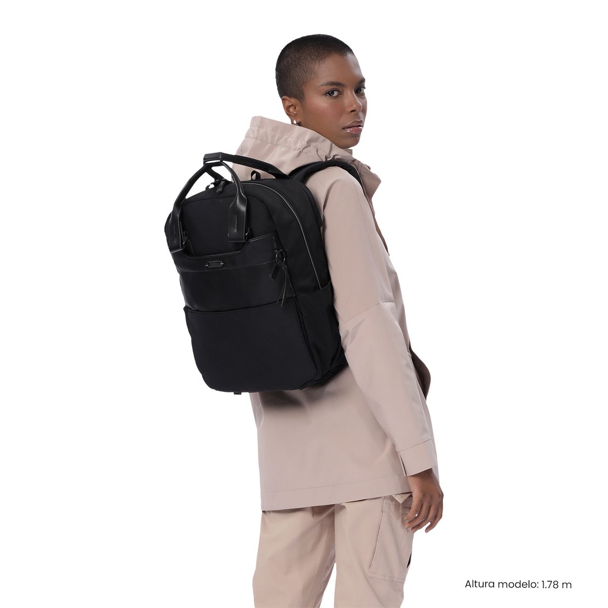 TOTTO - Mochila Ejecutivo Porta PC 14 Toscana Negro Mujer