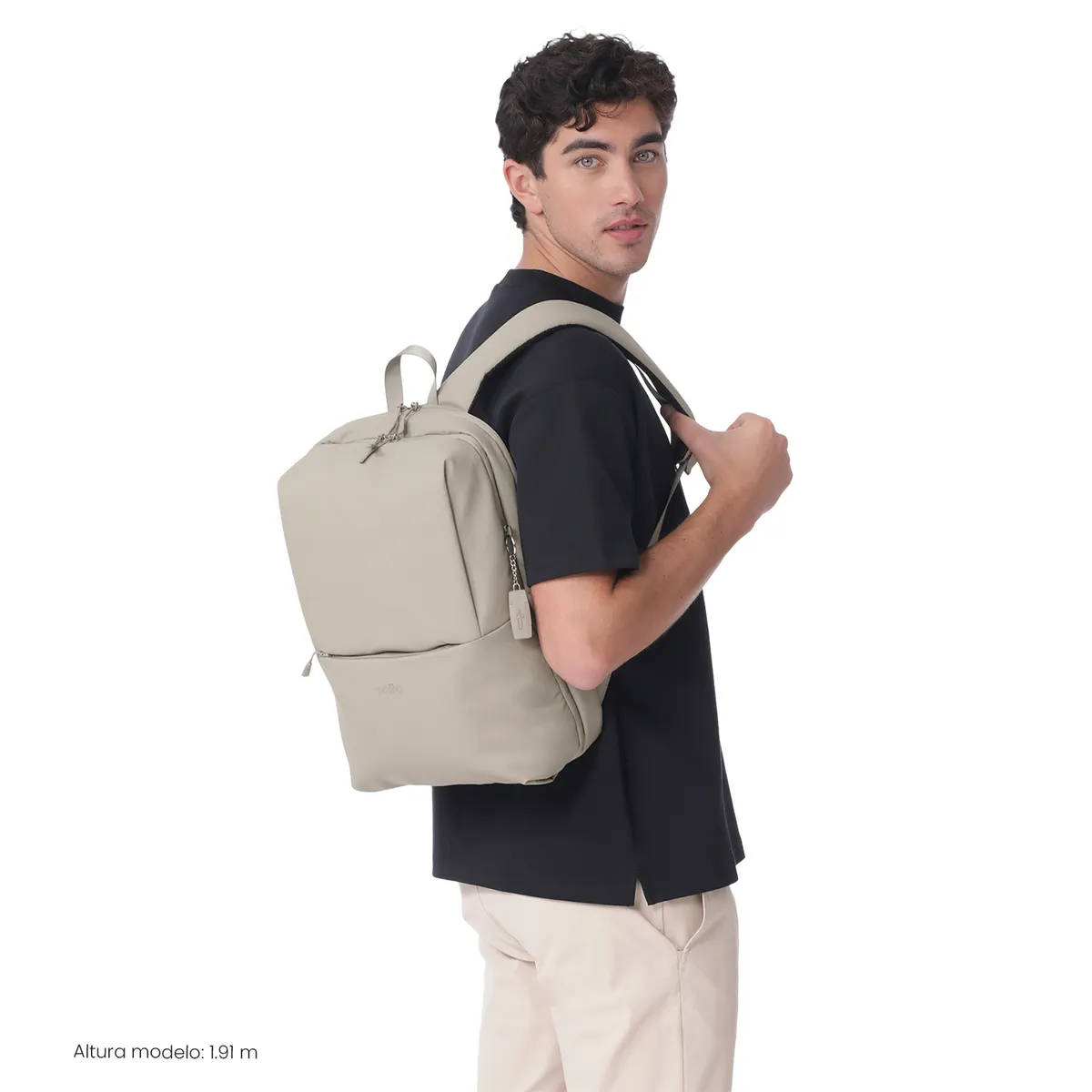 TOTTO - Mochila Ejecutivo Porta PC 14 Vania Café