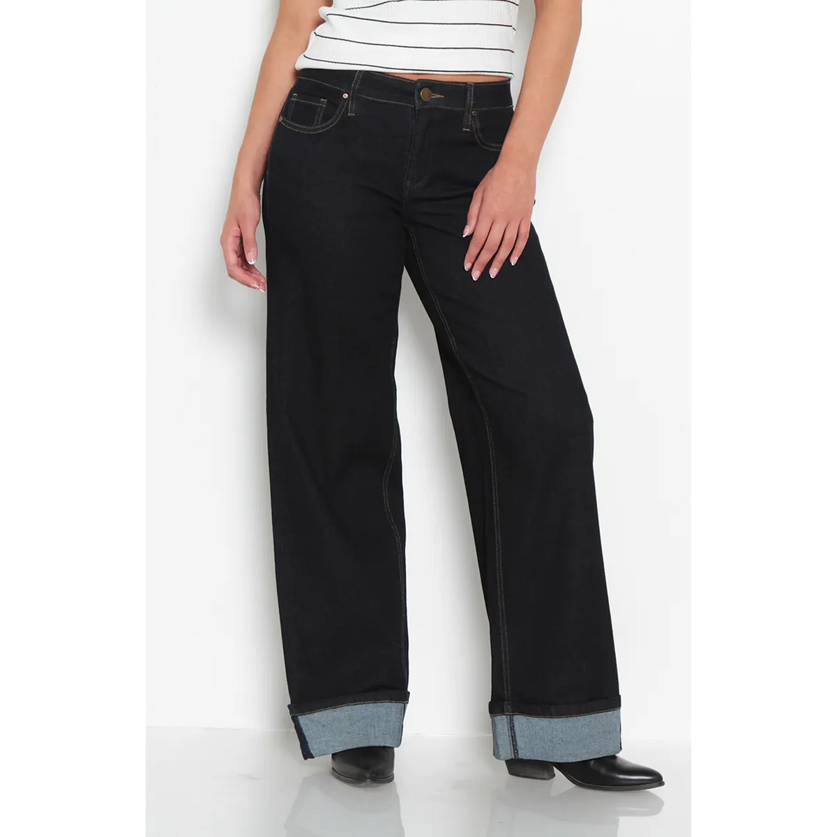 WADOS - JEANS WIDE LEG CUFFED TIRO ALTO PRETINA BASICA 1 BOTON