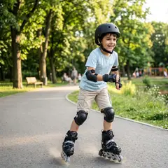 GENERICO - Patines Lineales Negros Ajustables Mas Protecciones y Casco Para Niños