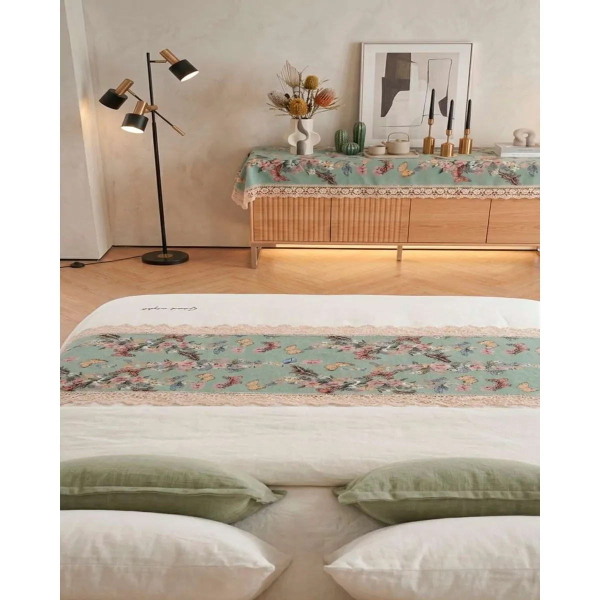 GENERICO - Piecera de Cama Estampado Natural Chic Con Encaje 80x200cm