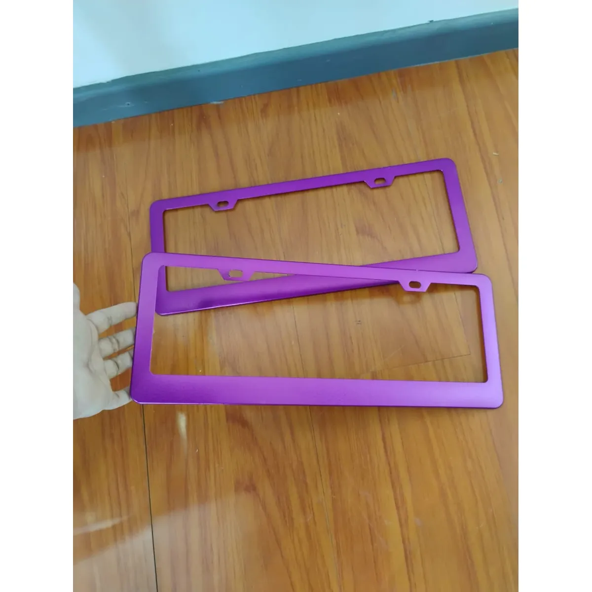 GENERICO - Par de Porta patentes o Marco de placa de matrícula soporte de cubierta morado lila
