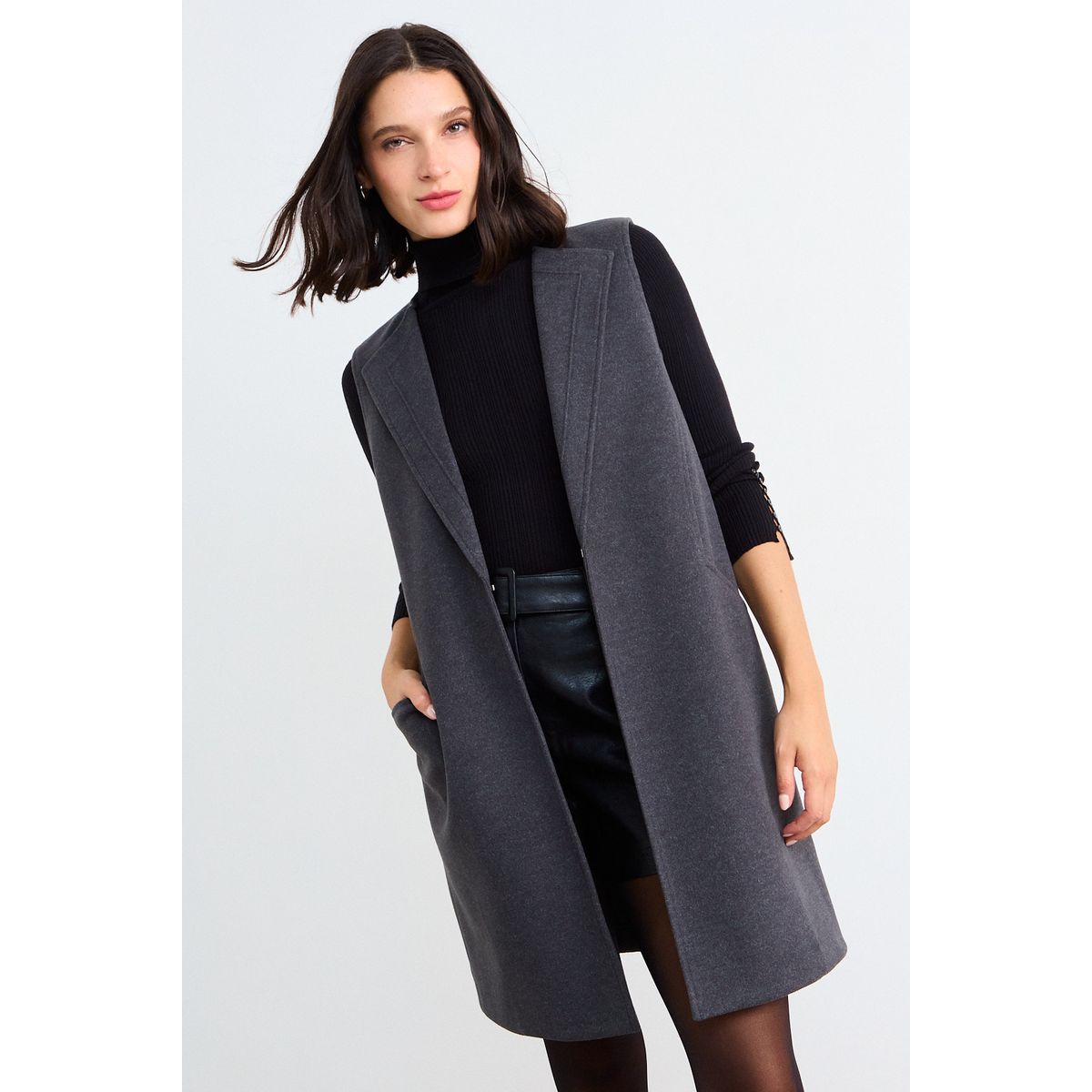 IO - Chaqueton Sin Mangas Liso Mujer Gris Io
