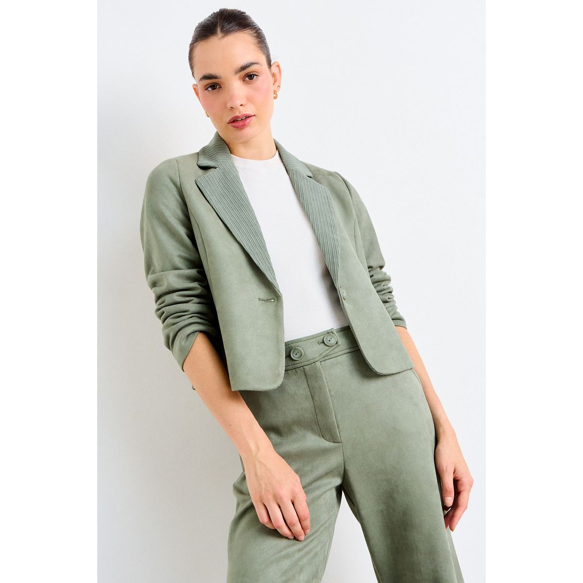 IO - Blazer Liso Mujer Verde Oliva Io
