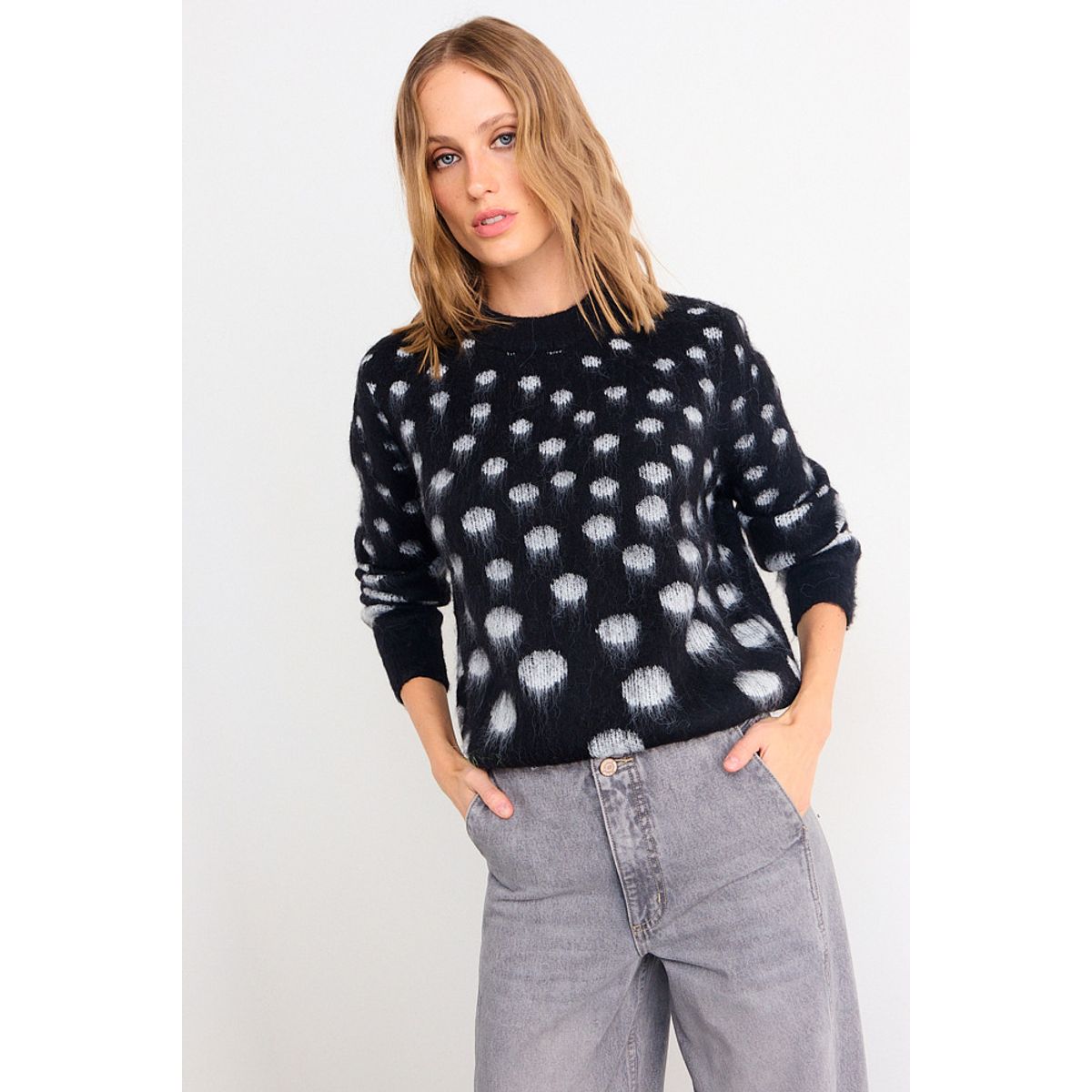 IO - Sweater Fantasia Mujer Negro Io