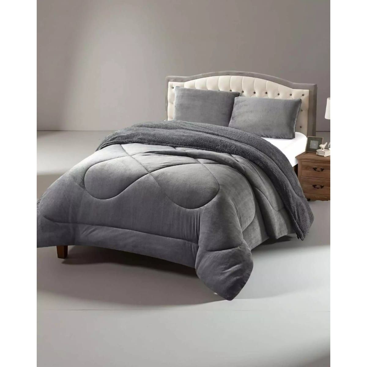 GENERICO - Cubrecama Plush Con Chiporro  De Invierno King Liso Gris Oscuro