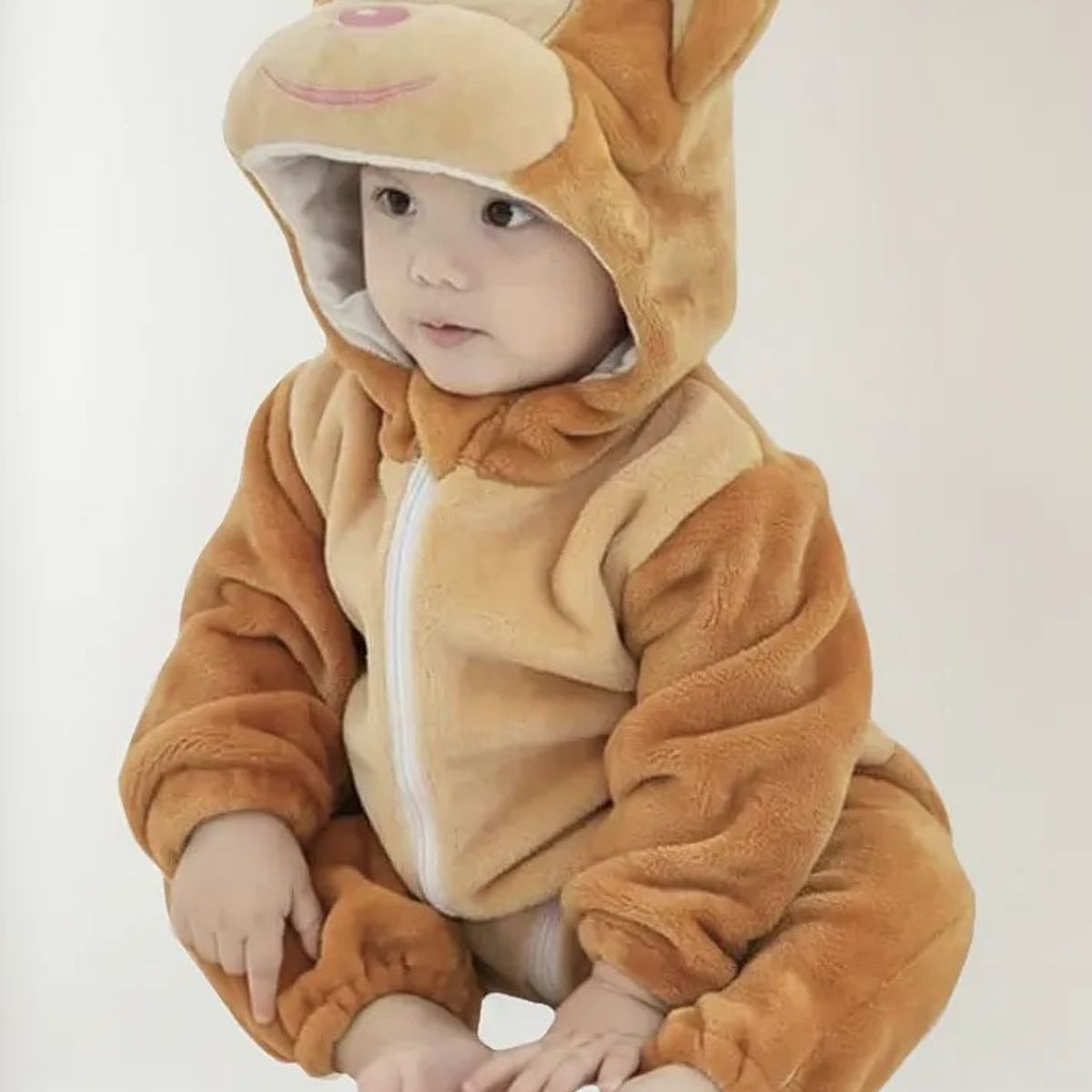 ALMA & DECO - Pijama Disfraz Premium Monito Café Claro