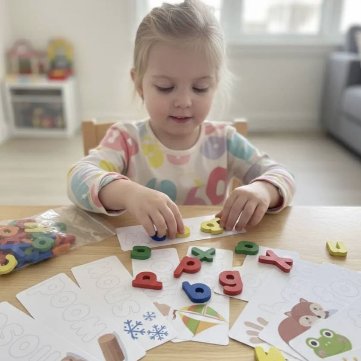 GENERICO - Juego De Palabras De Deletreo 28 Tarjetas Ingles Montessori