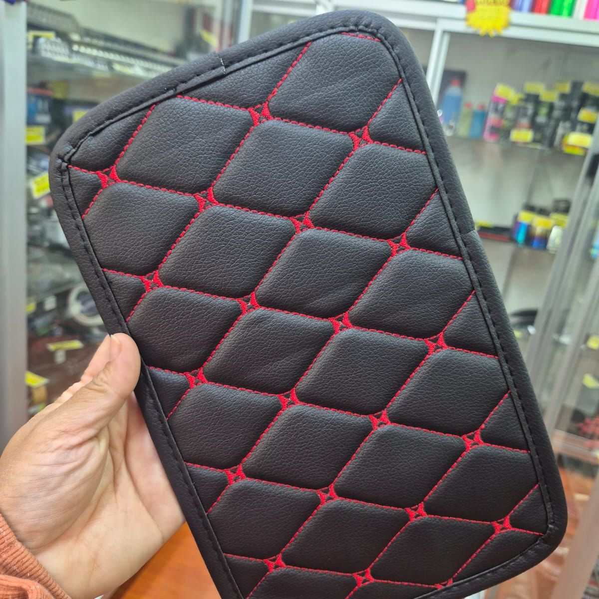 GENERICO - Funda para apoyabrazos auto eco cuero universal hilo rojo