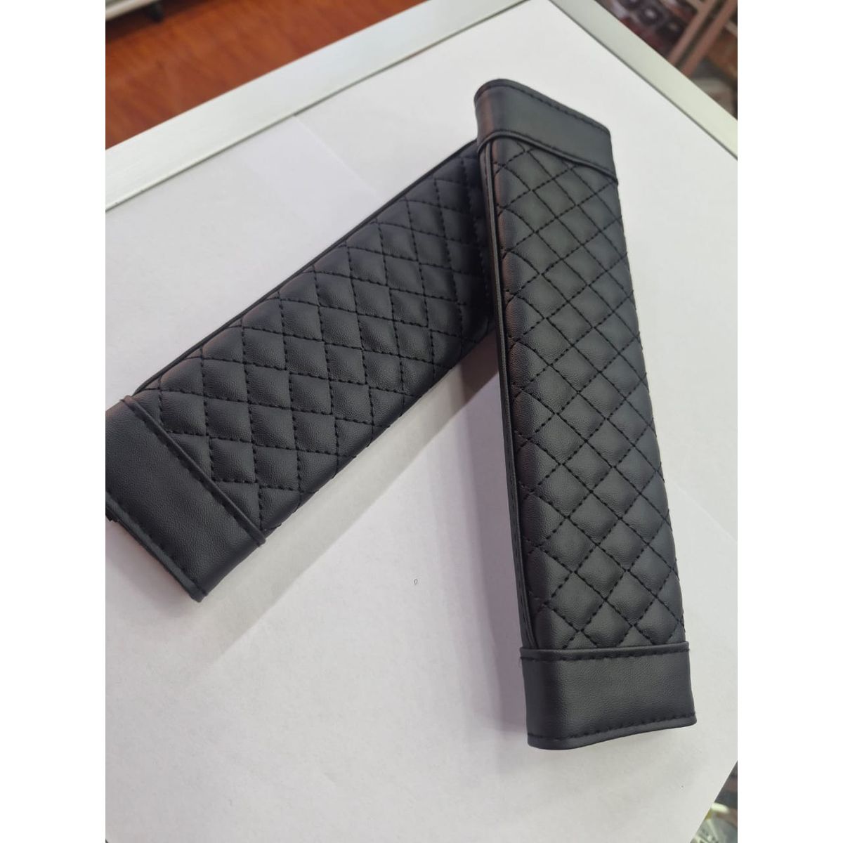 GENERICO - X2 CUBRE CINTURÓN DE SEGURIDAD NEGRO DISEÑO HILO negro