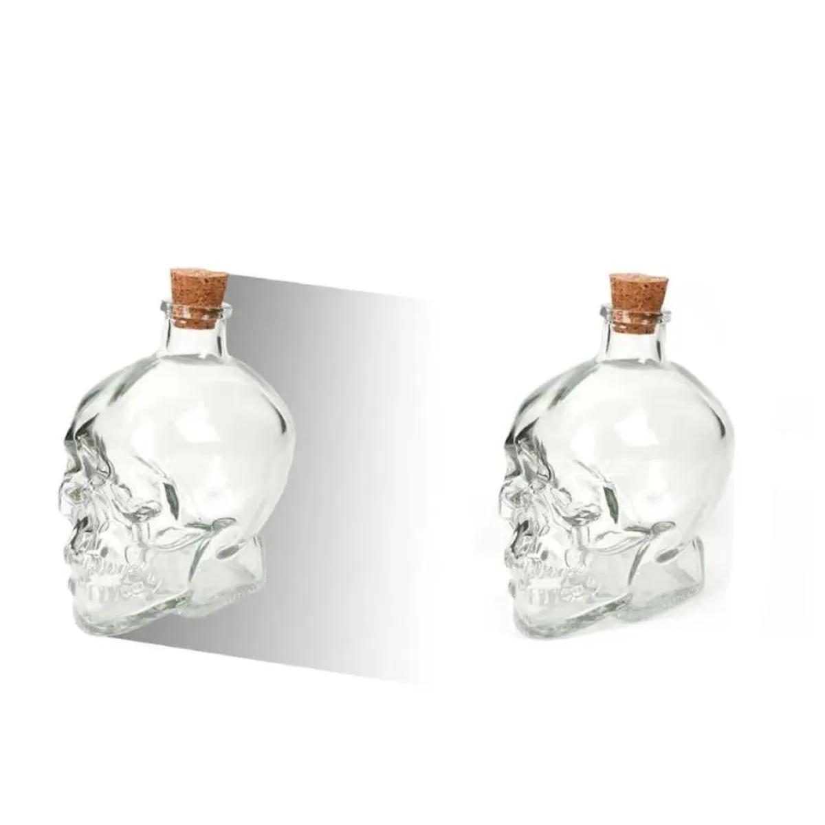 GENERICO - BOTELLA DE VIDRIO FORMA DE CALAVERA 400ML TAPA DE CORCHO 13x8cm