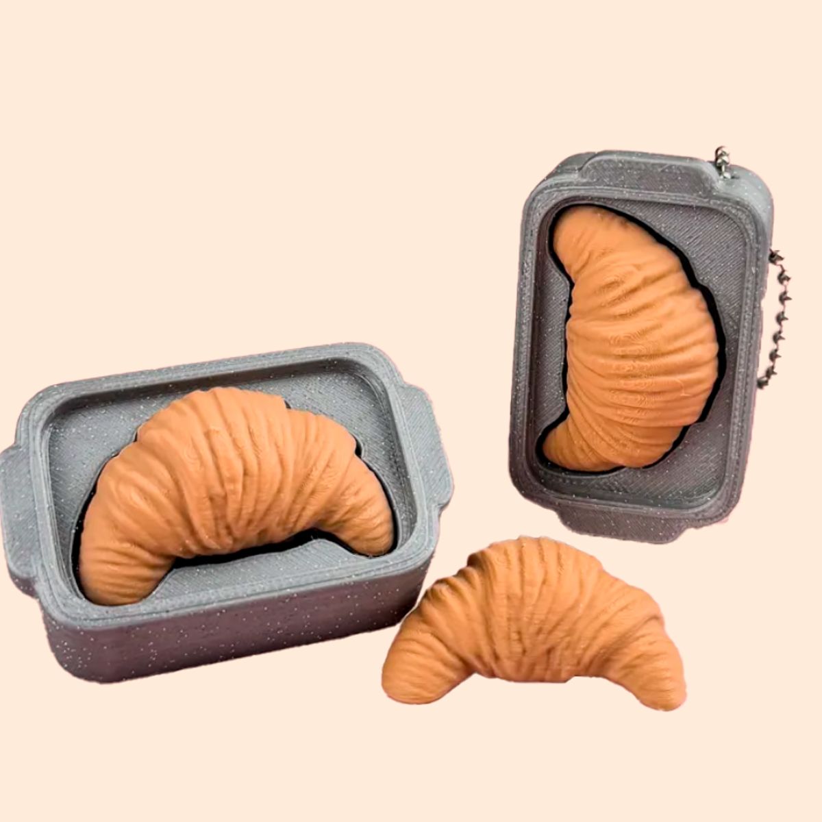 GENERICO - Figura clicker Croissant en bandeja de horno