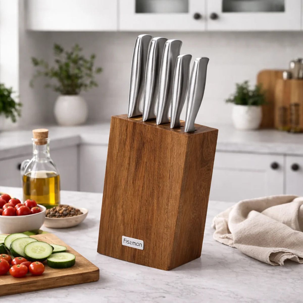 FISSMAN - Set 5 Cuchillos Nagatomi + Base De Madera - Fissman