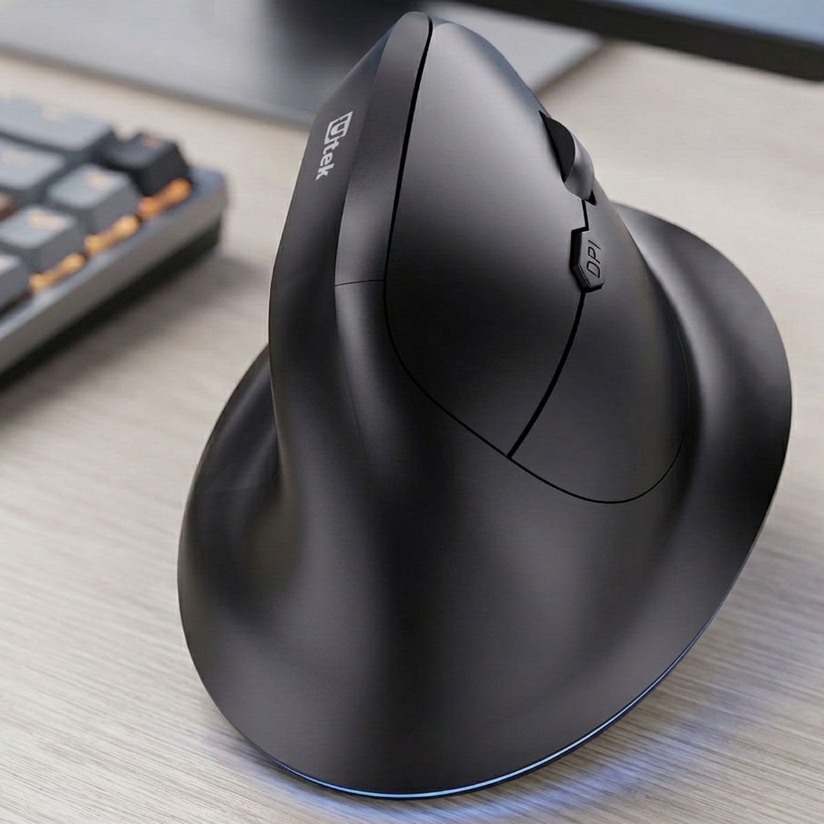 UTEK - Mouse Ergonómico Vertical Bluetooth Recargable Negro