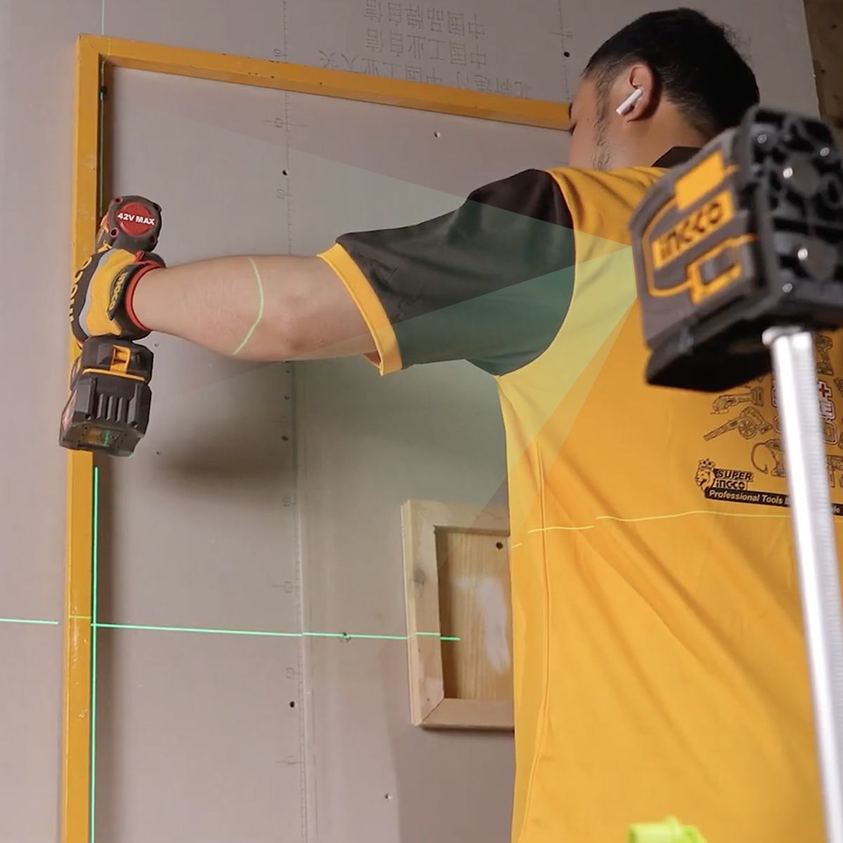 INGCO - TALADRO PER BL +2 BAT Y CARG + MEDIDOR NIVEL LASER 20V/86NM