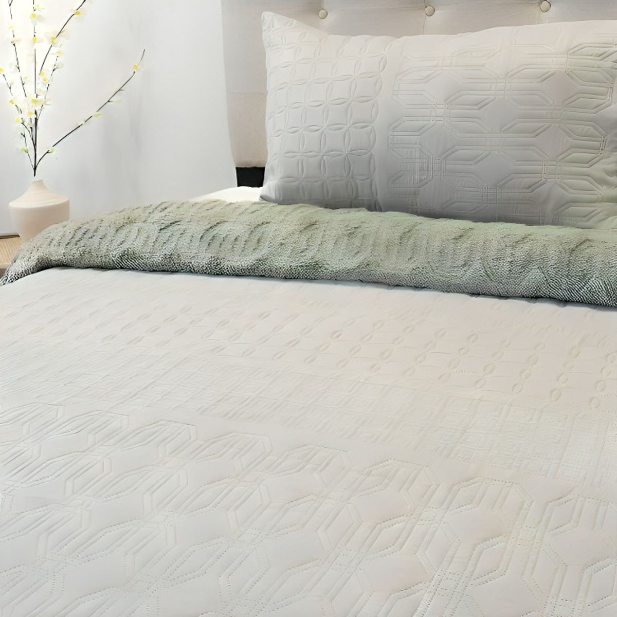 DORAL - Quilt Hotpress Viena Con Sherpa 2.5 Plazas  Arena  Doral