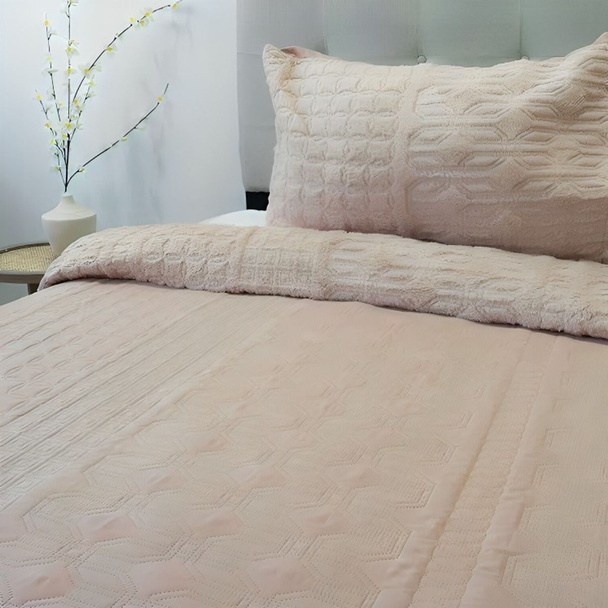 DORAL - Quilt Hotpress Viena Con Sherpa 2 Plazas  Rosa Viejo  Doral