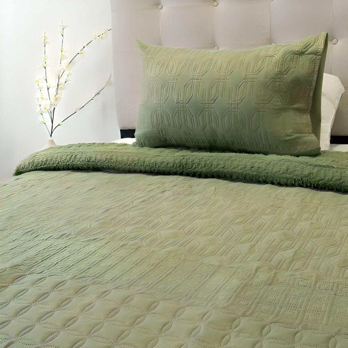 DORAL - Quilt Hotpress Viena Con Sherpa 2,5 Plazas  Verde Oliva  Doral
