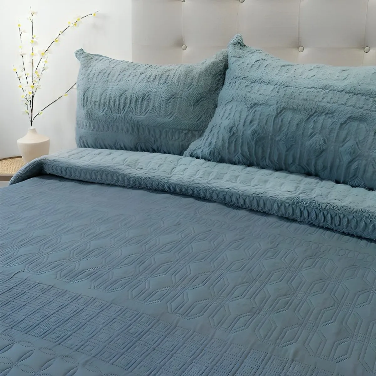 DORAL - Quilt Hotpress Viena Con Sherpa 2,5 Plazas  Azul  Doral