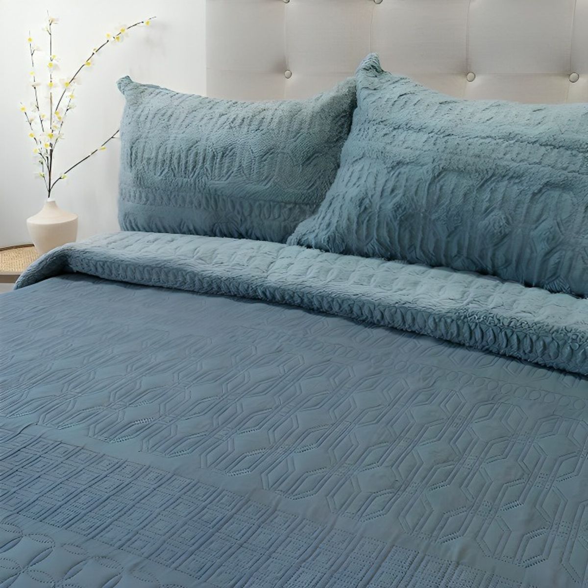 DORAL - Quilt Hotpress Viena Con Sherpa 2,5 Plazas  Azul  Doral