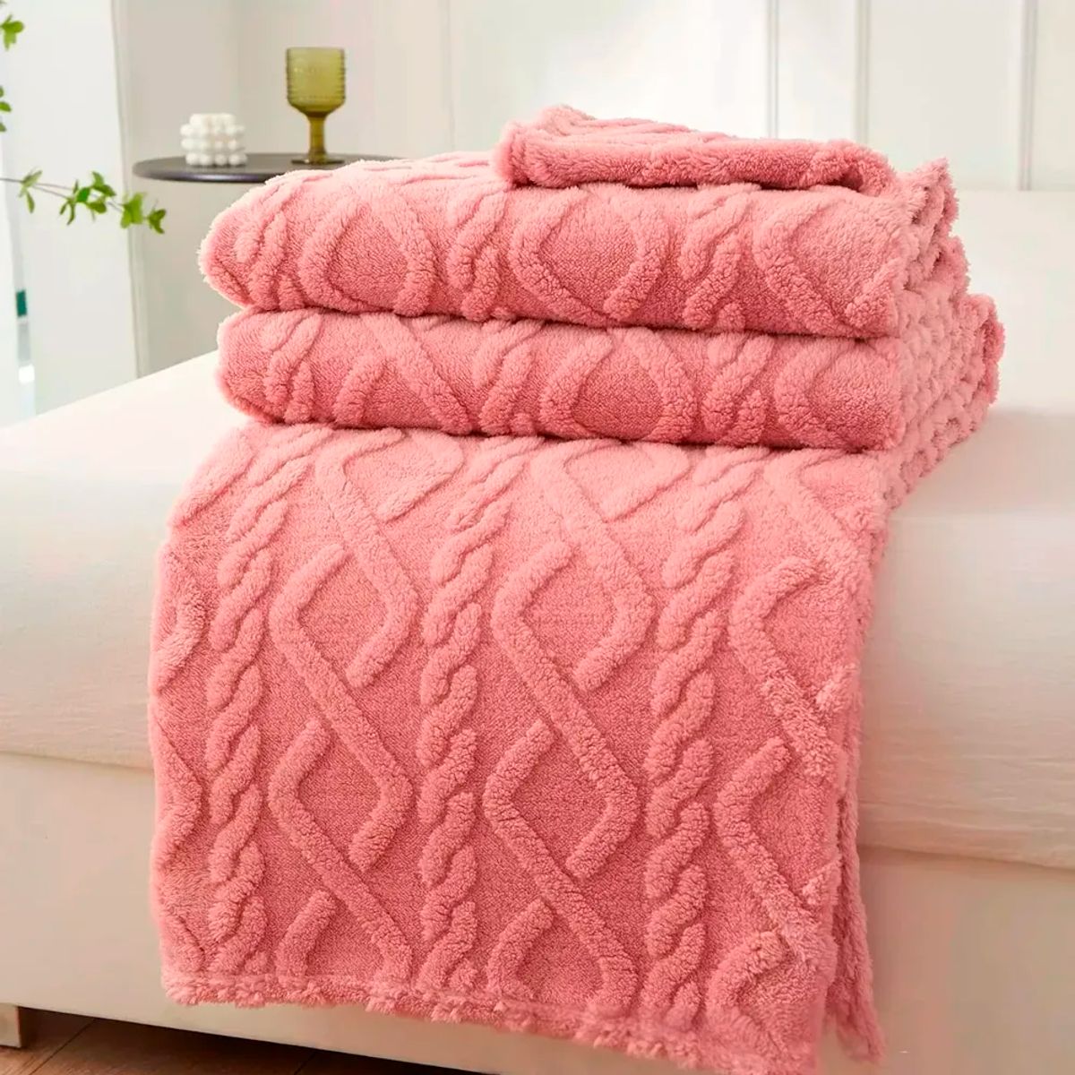 GENERICO - Frazada Rosa Relieve 2 Plazas 200x230 Cm Poliéster Unicolor