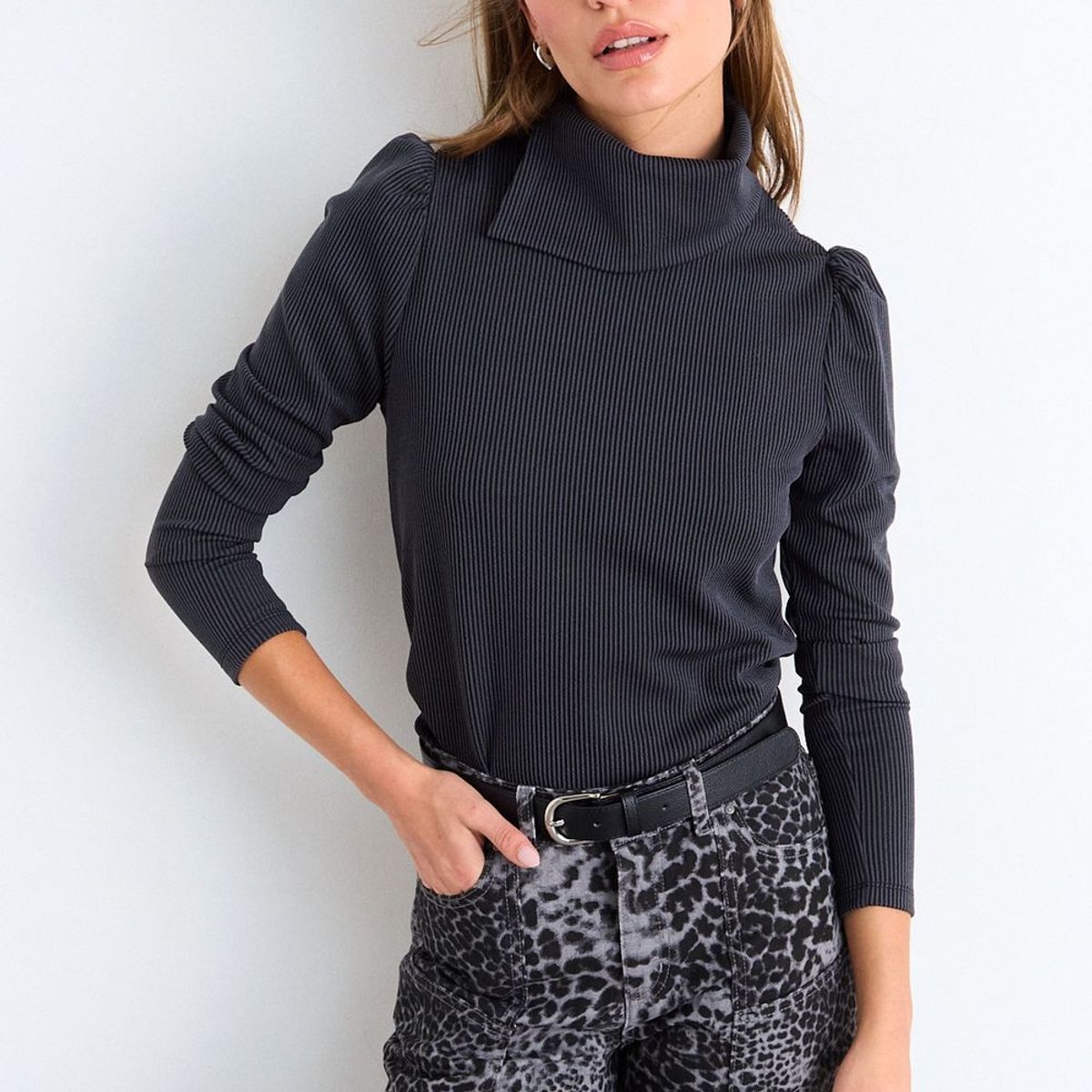 IO - Polera Lisa Mujer Gris Io