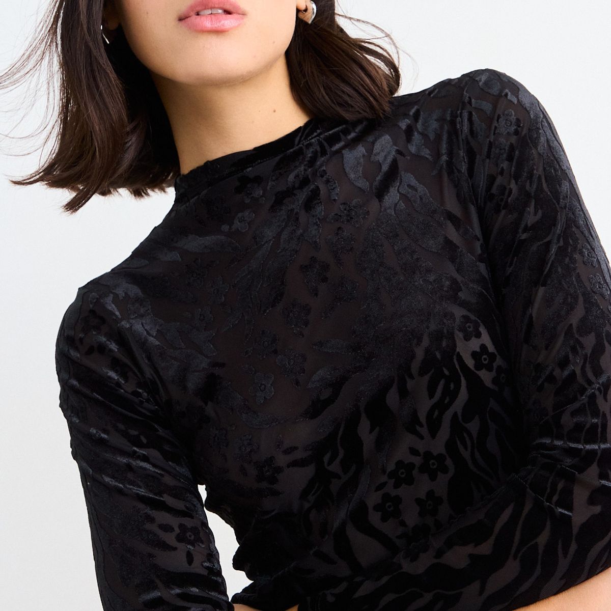 IO - Polera Fantasia Mujer Negro Io