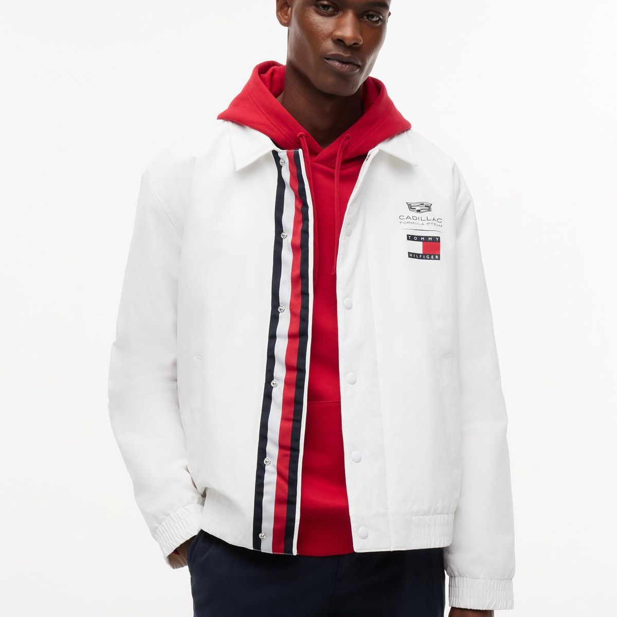 TOMMY HILFIGER - Chaqueta Unisex Chevron TH x Cadillac Fórmula 1 Blanco Tommy Hilfiger