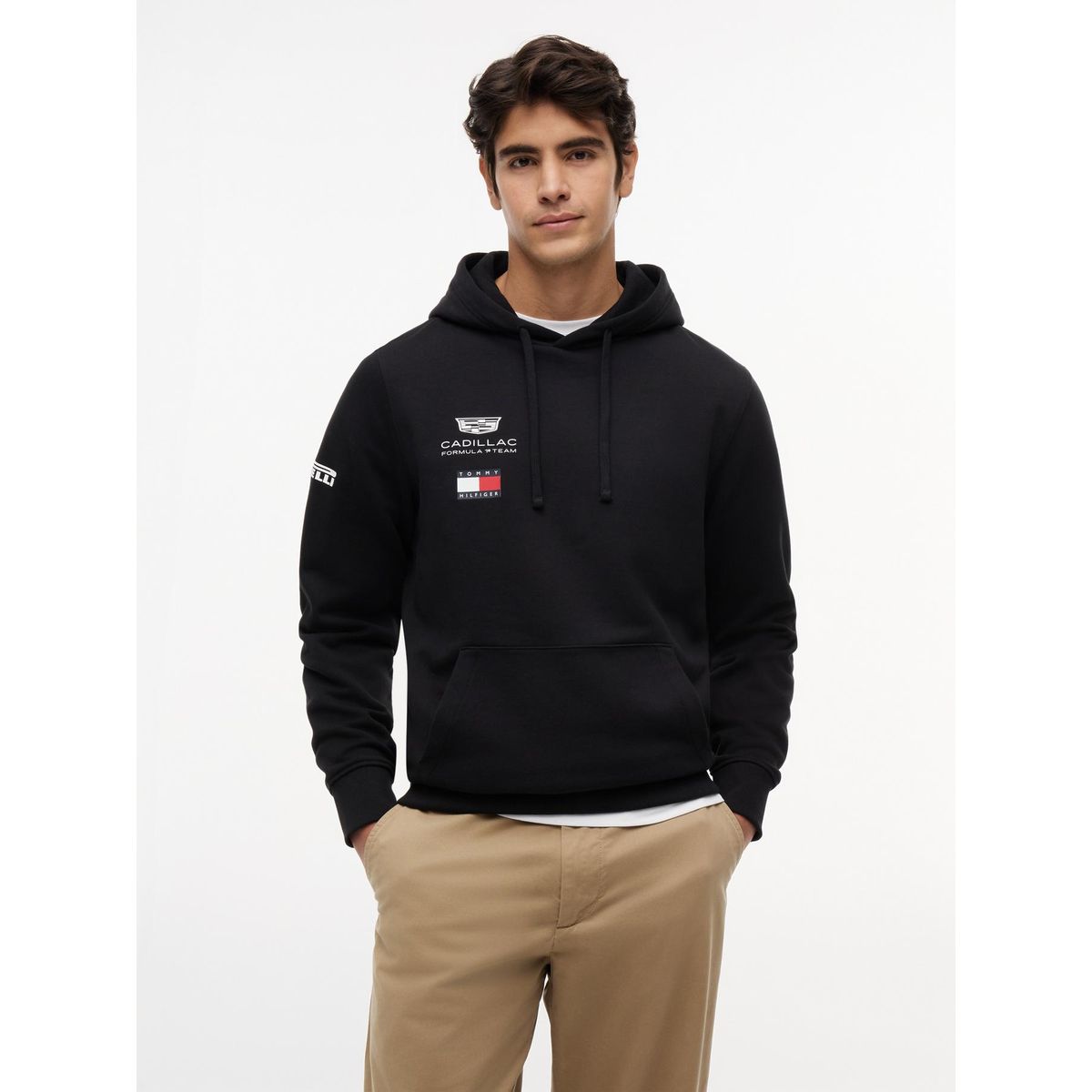 TOMMY HILFIGER - Polerón Unisex TH x Cadillac Fórmula 1 Negro Tommy Hilfiger