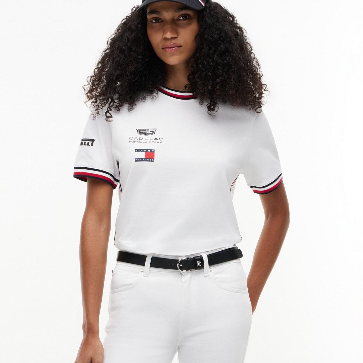 TOMMY HILFIGER - Polera Unisex TH x Cadillac Fórmula 1 Regular Fit Blanco Tommy Hilfiger