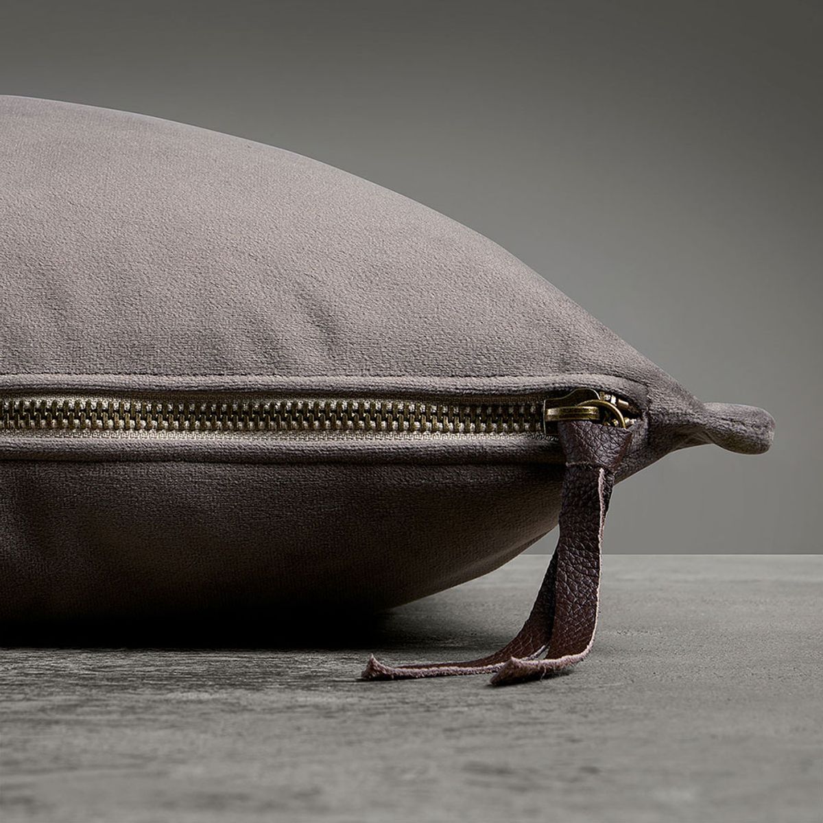 ROSEN - Funda de Cojín Sergio Arias Velvet Vison 50X50 cm