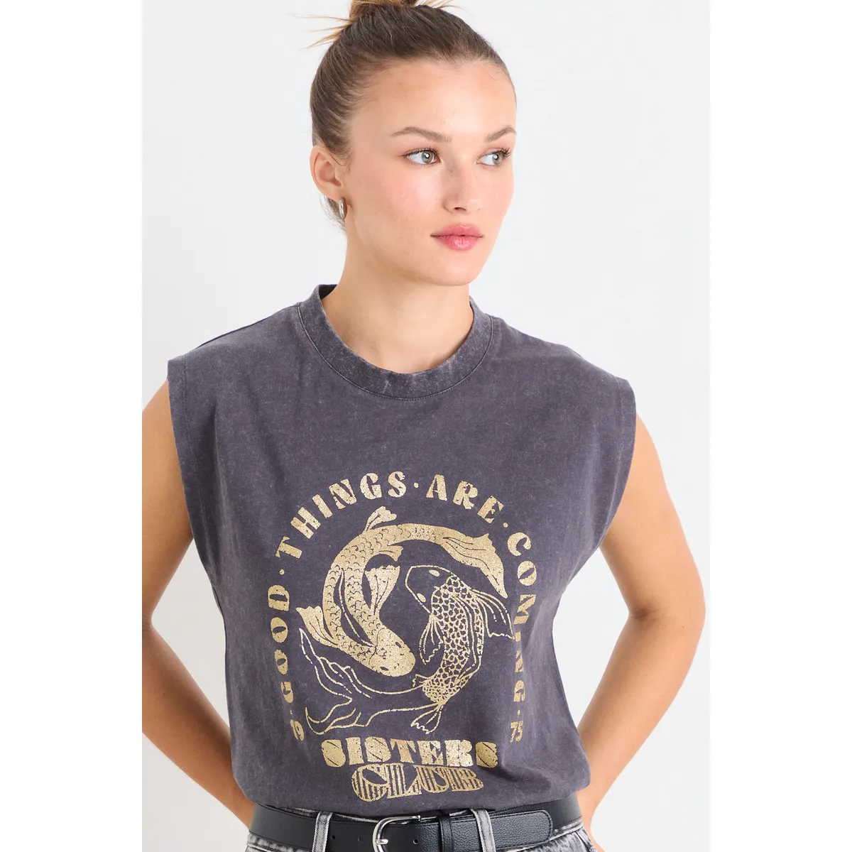 IO - Polera Estampada Mujer Gris Io