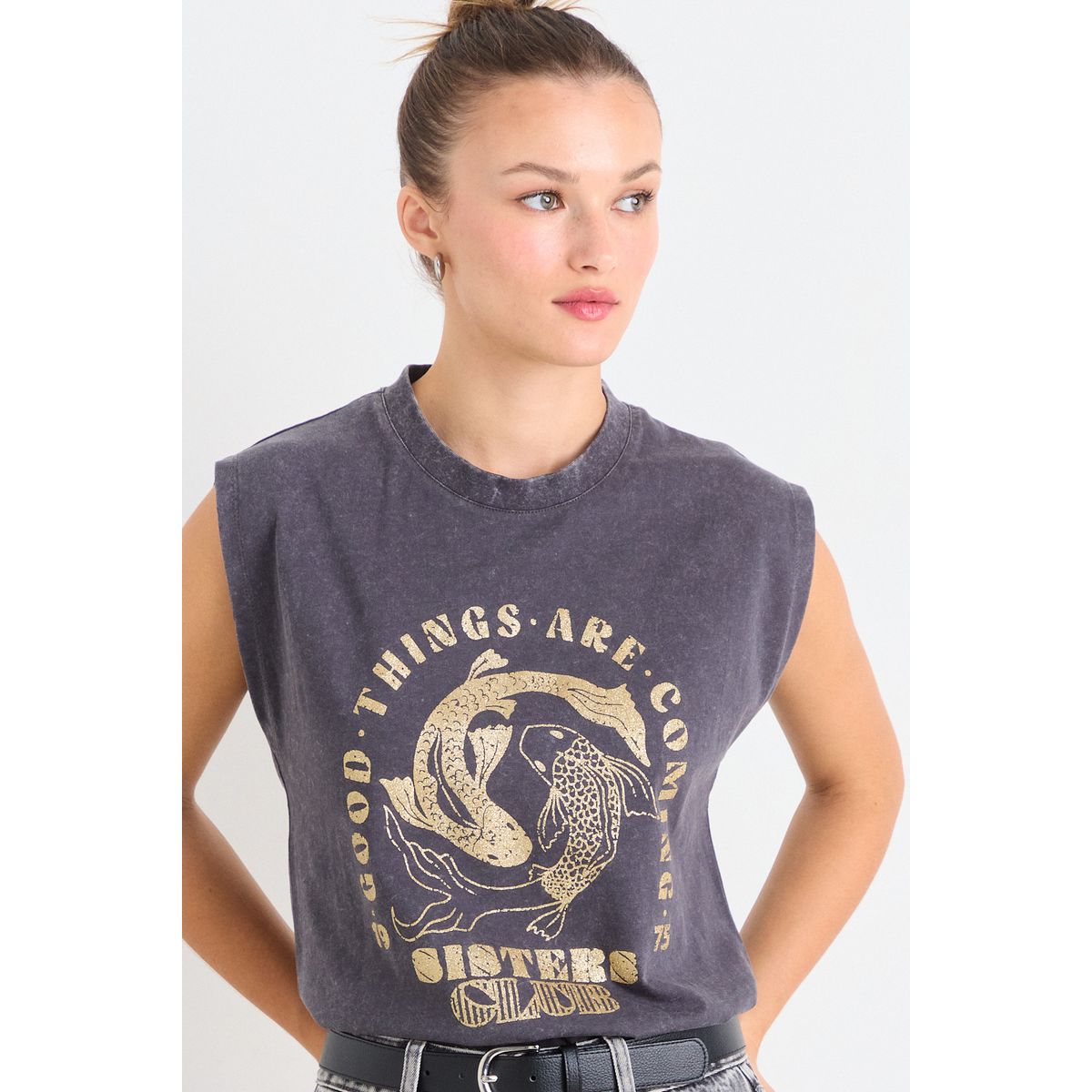 IO - Polera Estampada Mujer Gris Io