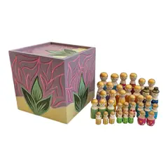 CREA TALLER - Famores + caja personas de madera 36 unidades