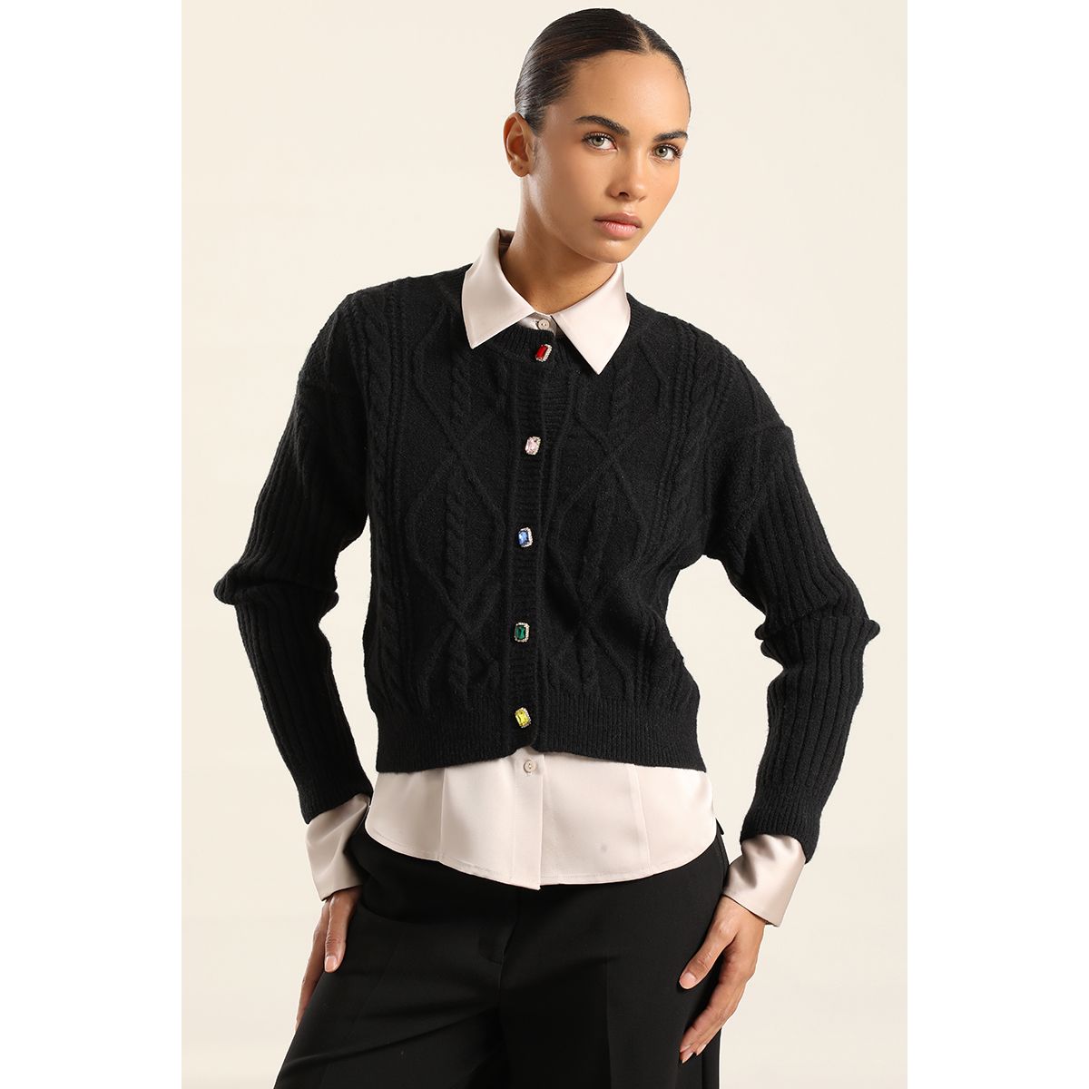 LIOLA - Cardigan Punto Boton Joya, Negro Liola