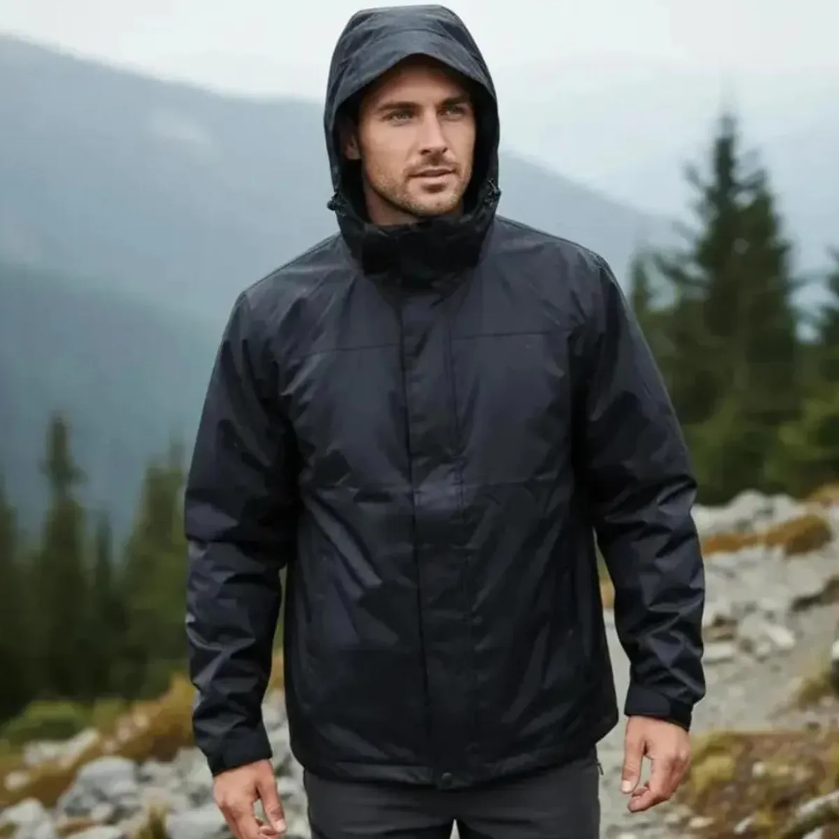 BLUE MOUNTAIN - CHAQUETA 100% IMPERMEABLE  OUTDOOR  HOMBRE