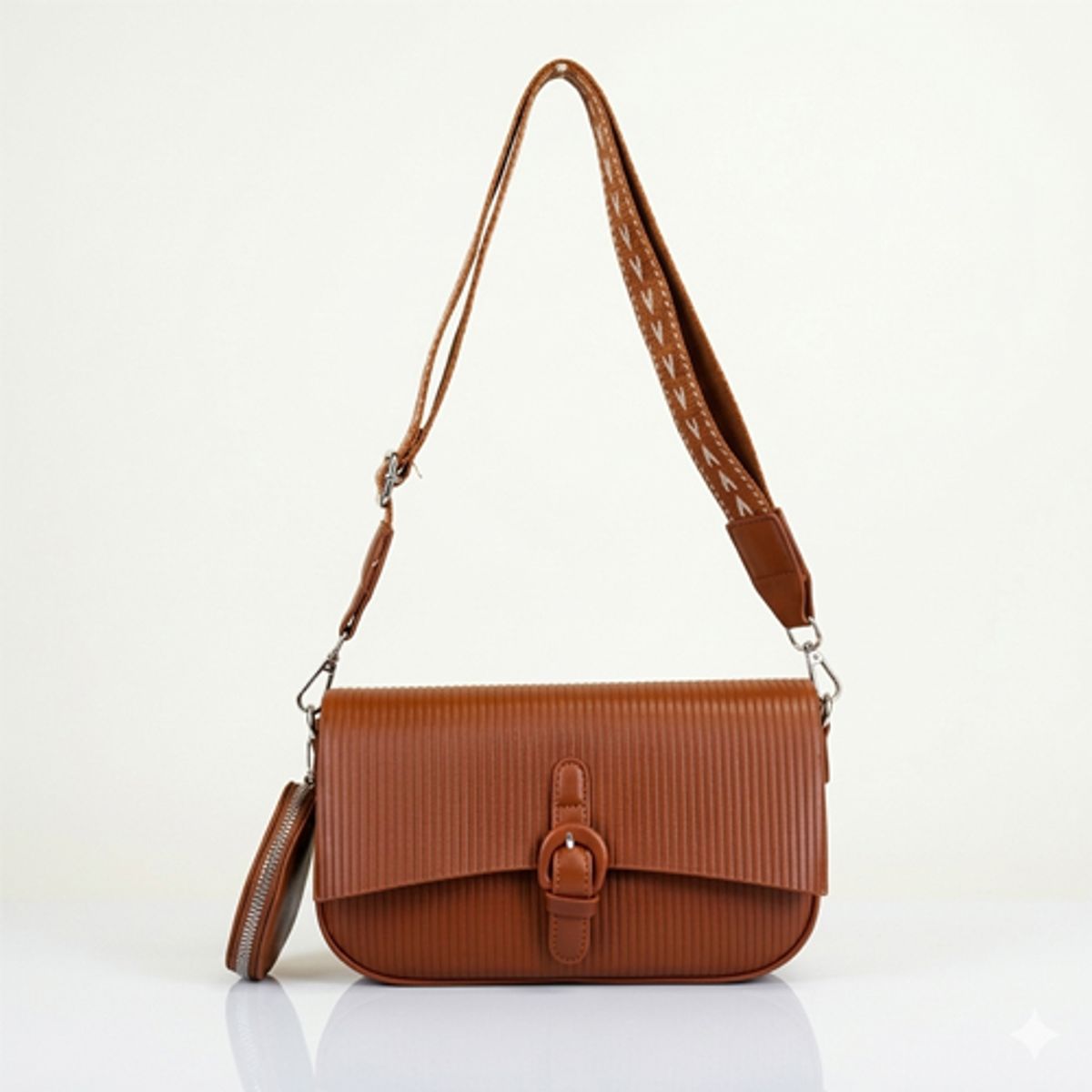 GENERICO - Cartera Bandolera Eco-Cuero Texturizada unicolor liso con Correa Bordada