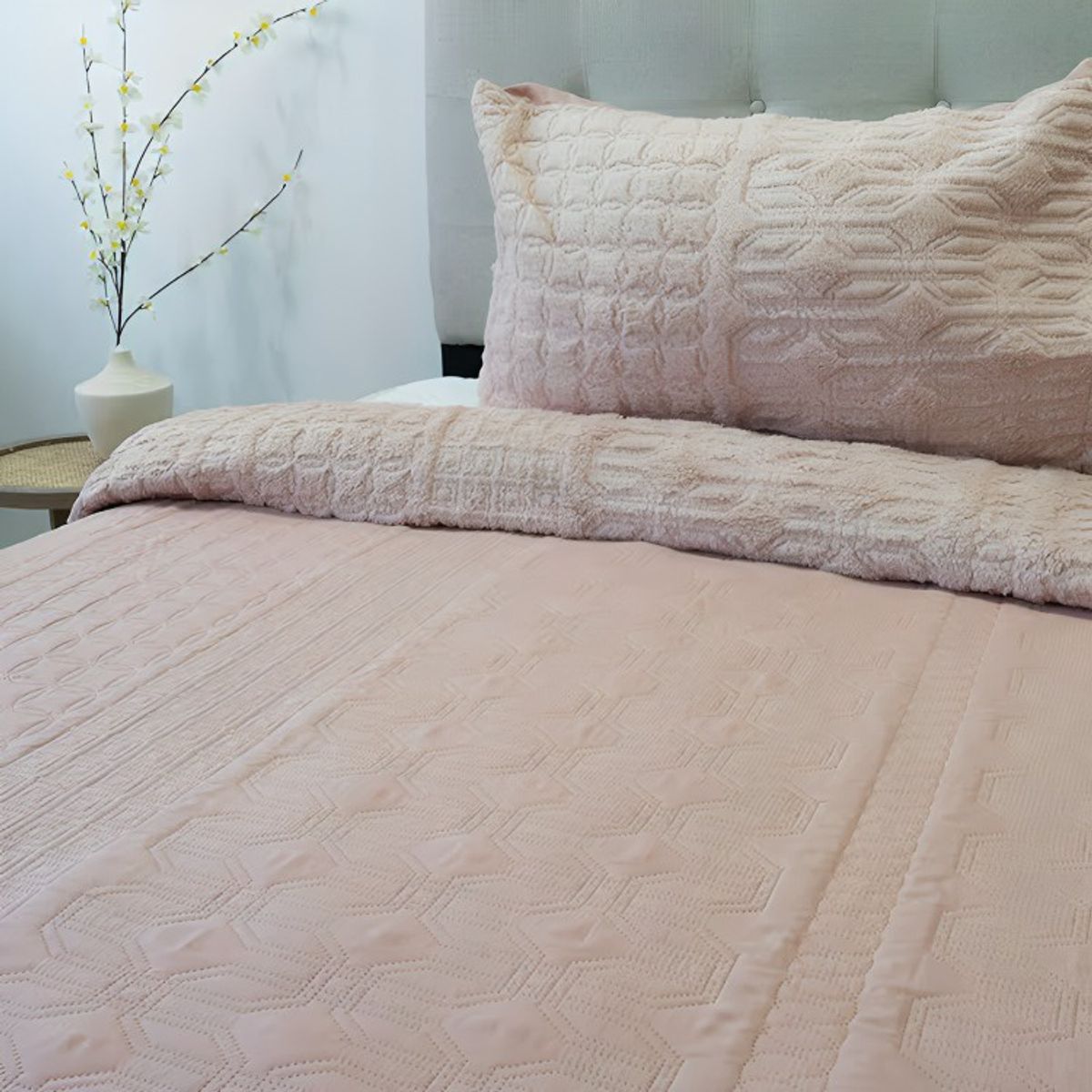 DORAL - Quilt Hotpress Viena Con Sherpa 1.5 Plazas  Rosa Viejo  Doral